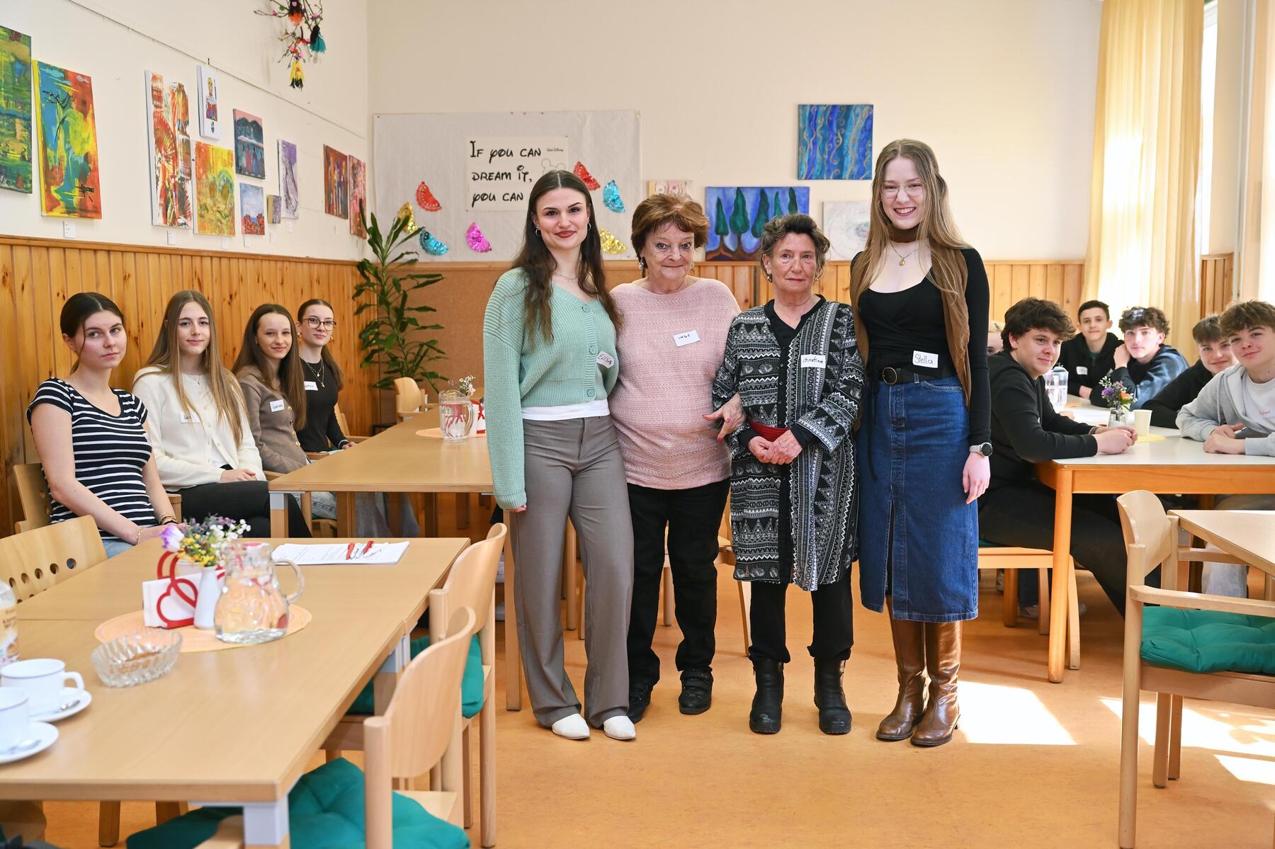 Wenn Jugendliche zum Pubquiz in den Pensionistenklub kommen   [premium]