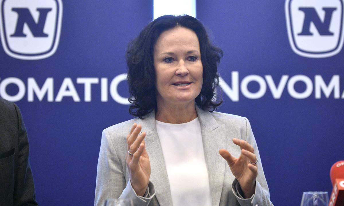 "Ich wollte schon immer bei den ganz Großen dabei sein." Ex-Grünen-Chefin Eva Glawischnig heuert beim Glücksspielkonzern Novomatic an.