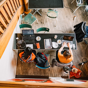 Gemeinsam, mit viel Stil und wenig Raum – so arbeitet es sich bei We Work.