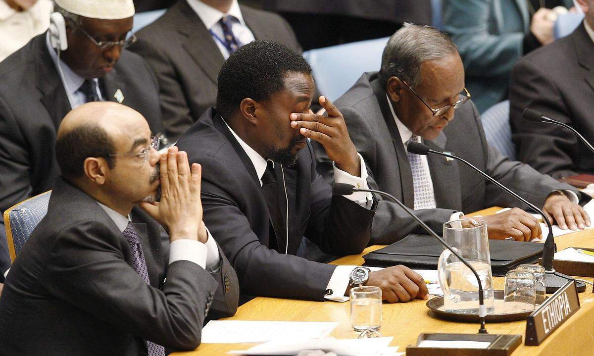 Als er Präsident der Demokratischen Republik Kongo wurde, war er knapp noch gar keine 30 Jahre alt. Josphe Kabila war von 2001 bis zum Jänner 2019 Präsident im Land nach der Ermordung seines Vaters Laurent Kabila - erstmals gewählt erst 2006 und umstritten wiedergewählt 2011. Auch das Ende seiner Amtszeit ging nicht ohne Proteste und fragwürdige Nachfolger-Wahlen über die Bühne.
