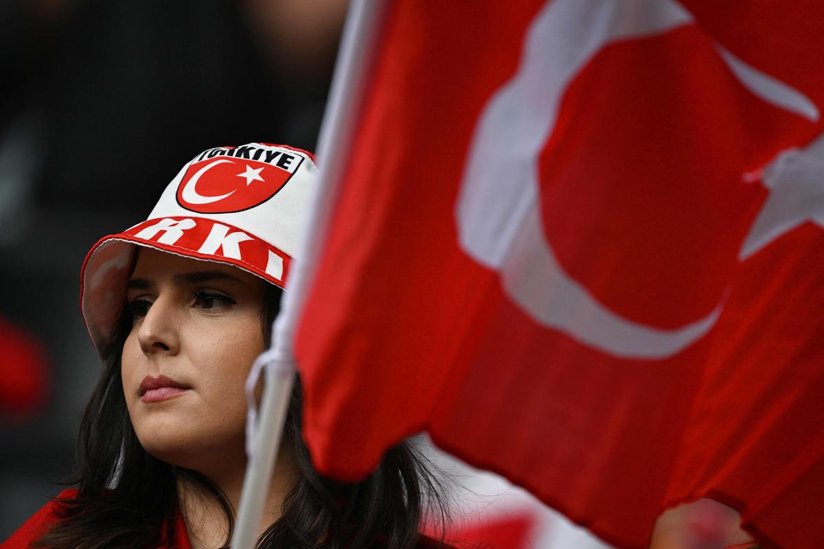 Turkey fans disappointed in Dortmund.