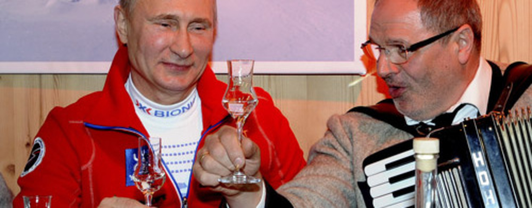 OLYMPISCHE WINTERSPIELE SOTSCHI 2014: AUSTRIA TIROL HOUSE - PUTIN BESUCHT �STERREICH-HAUS