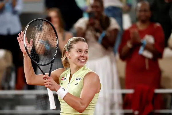 Die polnische Tennisspielerin Maja Chwalinska hat ihren sensationellen Erfolgslauf bei den French Open fortgesetzt.