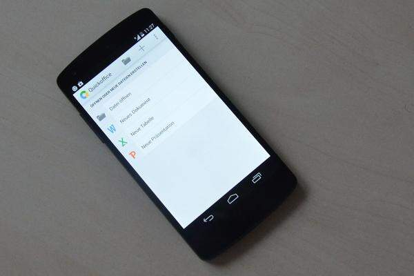 Google hat die Office-App Quickoffice gekauft und bietet sie nun kostenlos in Android an. Verwirrend ist, dass Quickoffice nicht mit dem Online-Speicher Google Drive verknüpft ist, der aber ...
