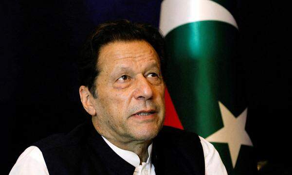 Ex-Premier Imran Khan, der große Abwesende der Wahl.