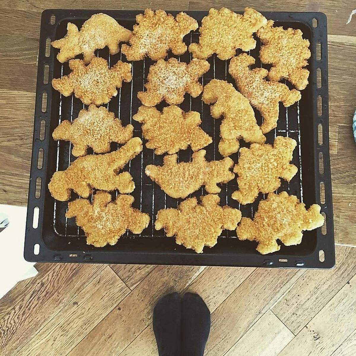 In puncto Essen geht Wellness Ted ohnehin mit dem Zeitgeist: Paleo-Diät ist aber ein alter Hut für ihn. Er verspeist lieber Chicken Nuggets in Dinosaurier-Form.