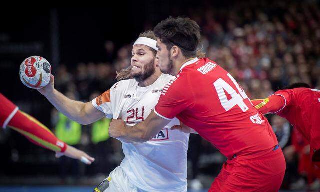 Die Dänen rund um Superstar Mikkel Hansen hatten beim 39:16 gegen Chile trotz Festhaltetaktik leichtes Spiel. Beide Teams treffen bei der WM noch auf Österreich.