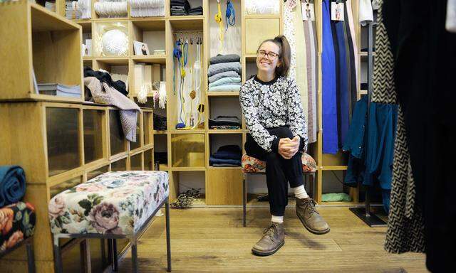 Die Designerin Lisi Lang wollte immer ein eigenes Geschäft. Ihren Laden in der Kirchengasse 7 gibt es seit 2012.