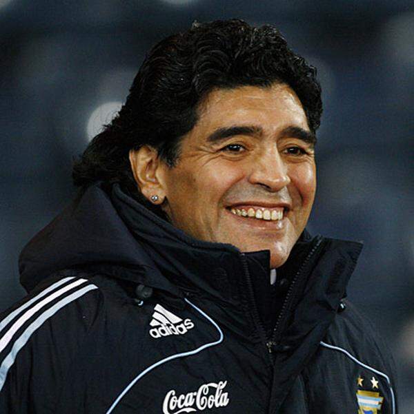 In seinem ersten Spiel als Trainer der Gauchos hatte Maradona jedenfalls einiges zu lachen: Argentinien siegte in Schottland mit 1:0.