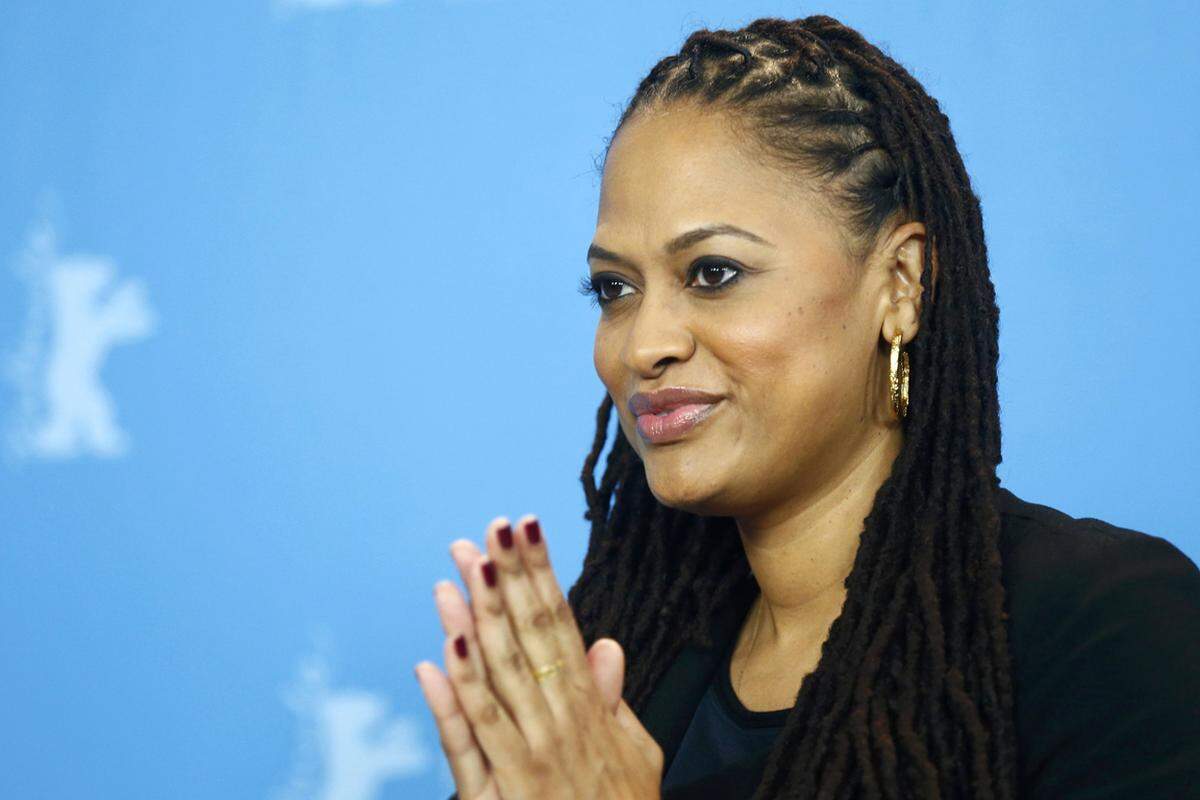 Auch die Regisseurin des nominierten Films Ava DuVernay, die beim Sundance Filmfestival den Regiepreis bekam, blieb im Oscar-Rennen überraschend auf der Strecke. Fragwürdig. In der Regie-Kategorie sind heuer erneut - wie so oft - nur Männer nominiert.