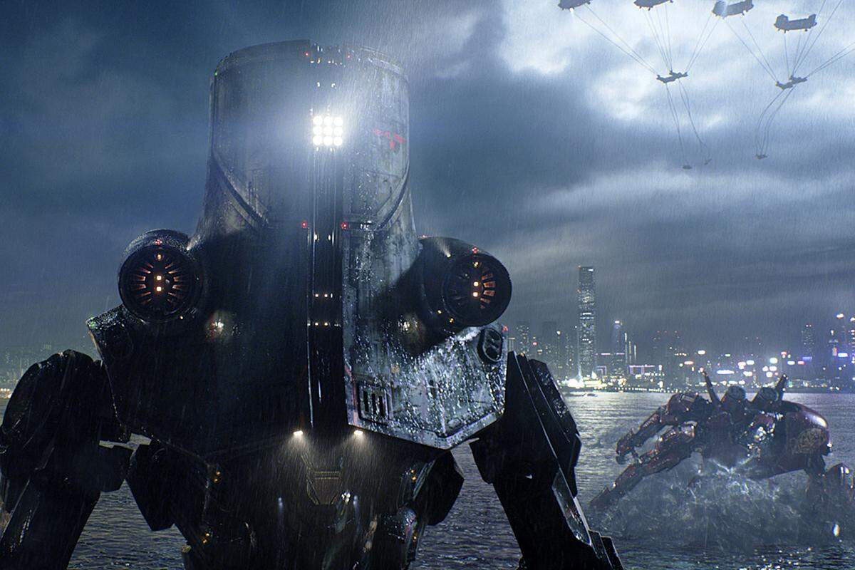 Zum Inhalt: Die Menschheit muss sich gegen riesige, extraterrestrische Meeresungeheuer zur Wehr setzen und baut dafür eine Reihe von überdimensionalen "Jaeger"-Robotern. ("Um Monster zu bekämpfen, schufen wir selbst Monster", heißt es bezeichnend zu Beginn des Films).