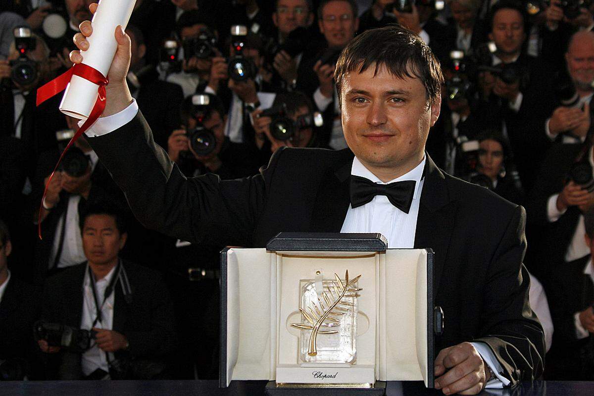 Seit Cristian Mungius internationalem Erfolg in Cannes ist der neue rumänische Film in aller Munde. Auch mit "Dupa dealuri" (Jenseits der Hügel) wurde Mingiu 2012 wieder an die Croisette geladen.