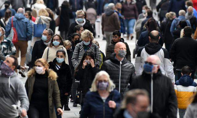 Erstmals wurden in Österreich innerhalb von 24 Stunden mehr als 2000 Neuinfektionen gemeldet.