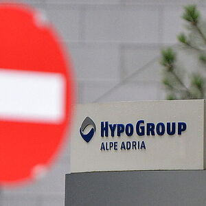 FILE AUSTRIA ECONOMY HYPO ALPE-ADRIA