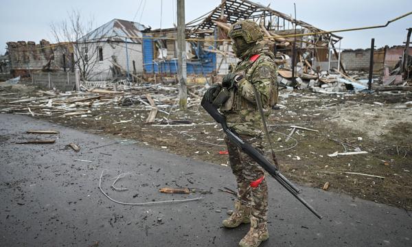 Ein russischer Soldat in Kurs.