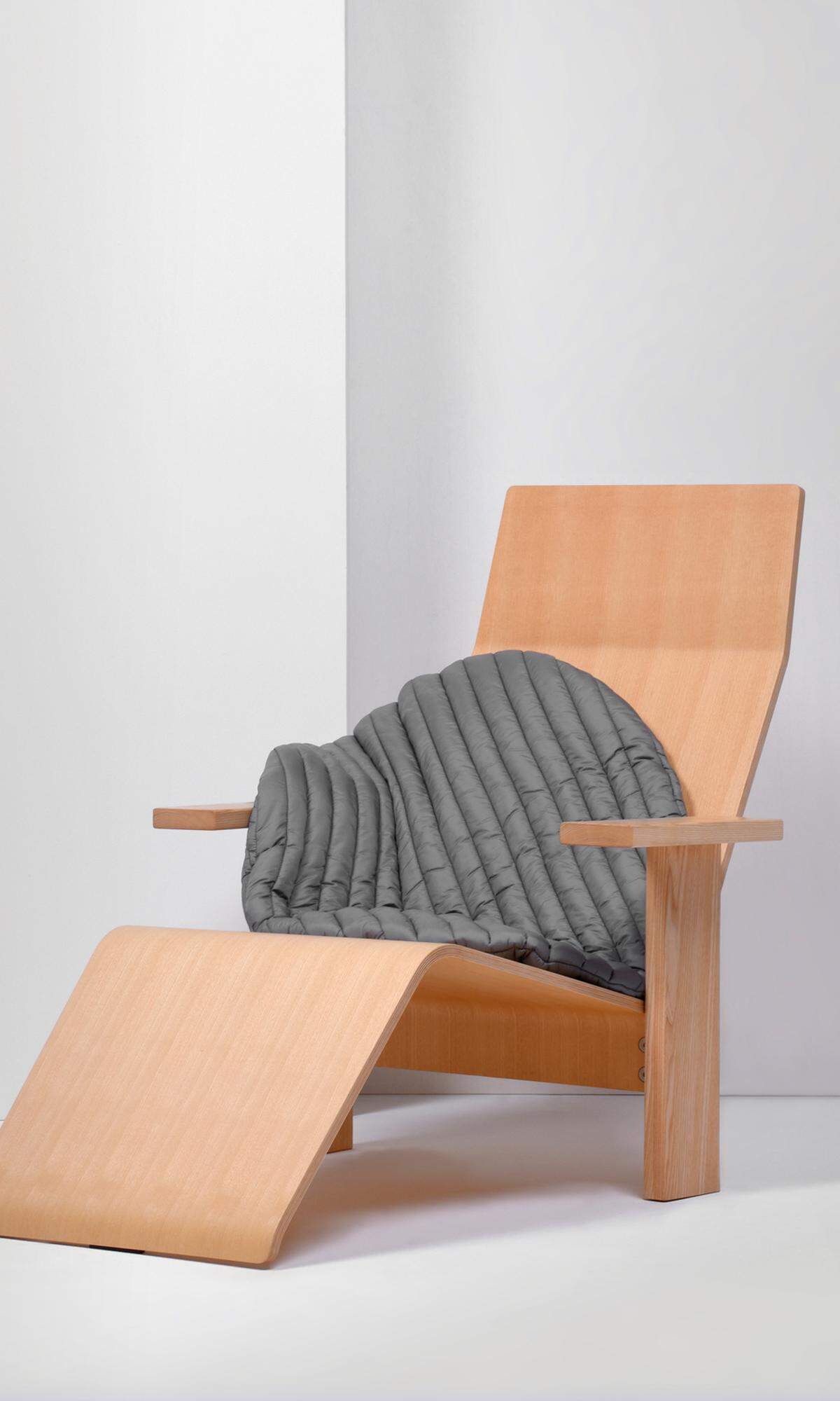 Lounge Chair „Quindici“, Eschenholz, Design: Ronan &amp; Erwan Bouroullec, ab 1519 Euro, mattiazzi.eu