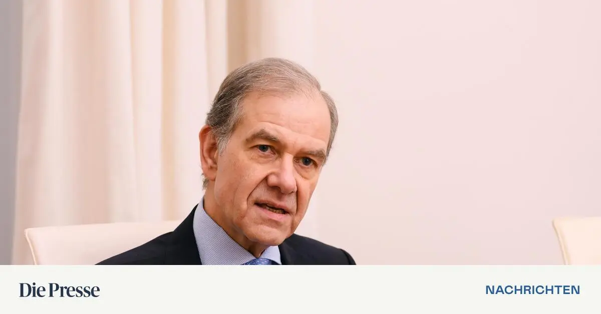 -Jeder-von-uns-schaut-in-solchen-Zeiten-h-ufiger-in-sein-Portfolio-premium-