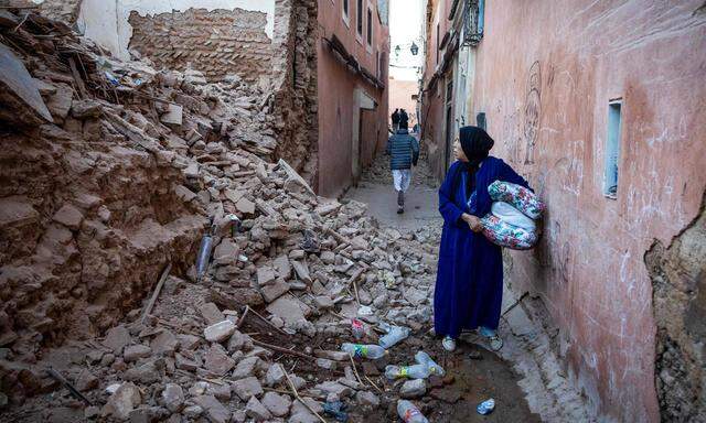 Bei einem schweren Erdbeben in Marokko sind über 1000 Menschen ums Leben gekommen.