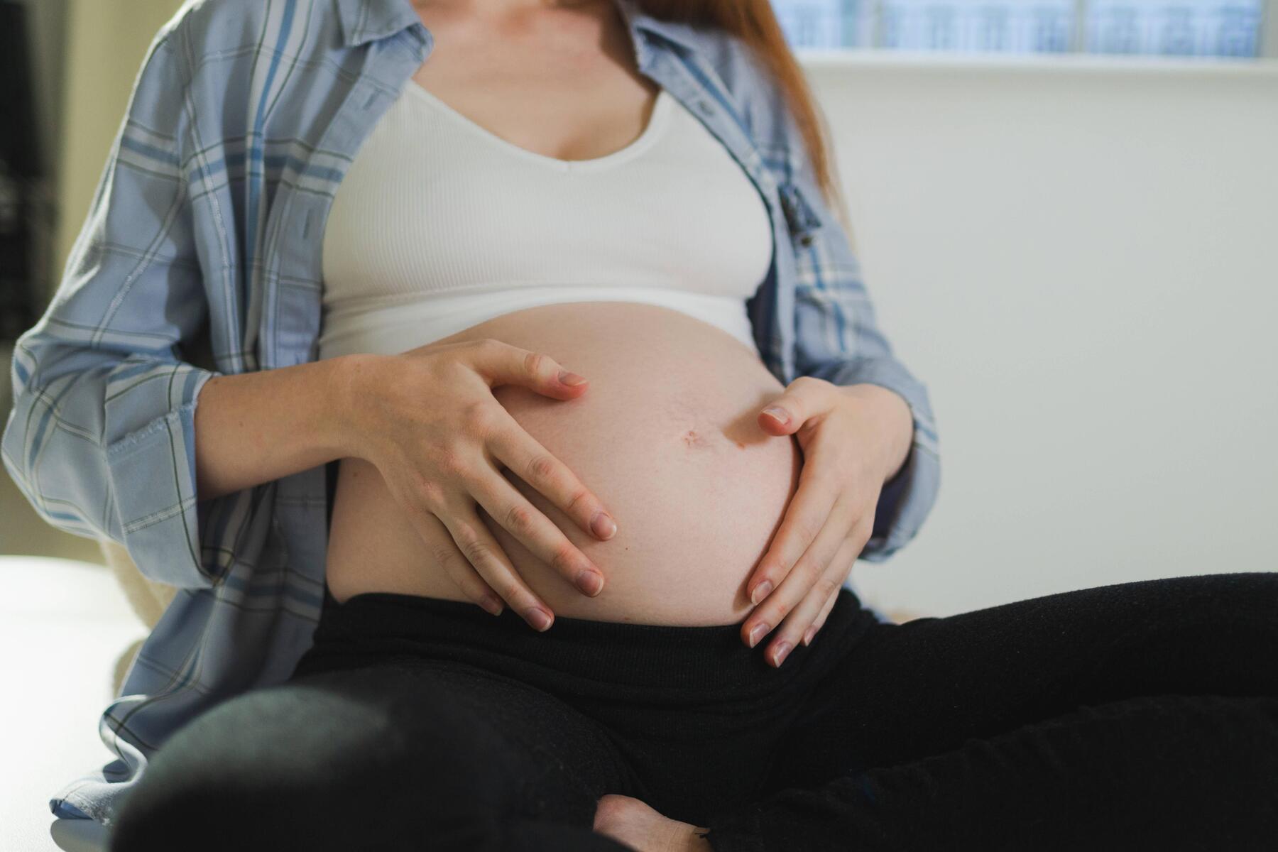 Studie widerlegt Mythos einzigartig schwieriger Geburt bei Menschen
