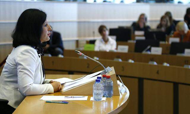 Vera Jourova hat es hinter sich: Sie wird vom EU-Parlament als Justizkommissarin bestätigt.