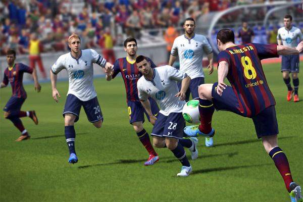 FIFA 15 hat Electronic Arts für 25. September (PC, Xbox One, Playstation 4) angekündigt. Für ältere Konsolen, die Wii und Handheld-Konsolen soll ebenfalls eine etwas eingeschränkte Version erscheinen. Die Fortsetzung soll mehr Emotionen bringen und Persönlichkeit und Charakter der einzelnen Spieler besser in Szene setzen. Zudem wurde die Grafik stark überarbeitet und Bewegungen, vor allem im Zweikampf um den Ball, sollen noch realistischer abgebildet werden.