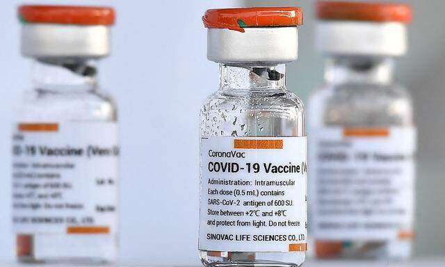CoronaVac ist der Markenname des Covid-Impfstoffs der chinesischen Firma Sinovac, der auch in Thailand bereits zum Einsatz kommt.