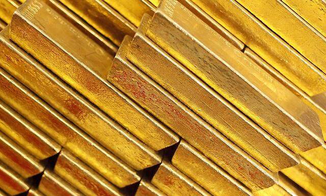 Gold bars are seen at the Czech National Bank in Prague