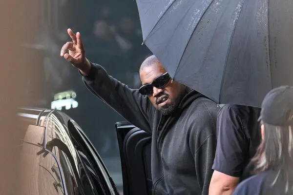 Rapper Kanye West, hier in Shanghai, fiel immer wieder mit fragwürdigen Äußerungen auf.