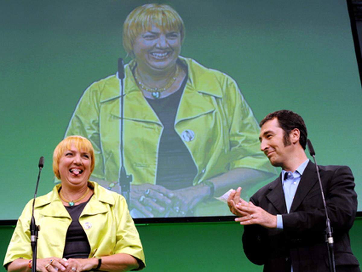 "Schwarz-Gelb hat eine starke Opposition verdient. Und die bekommt sie jetzt - knallgrün!",Grüne-Vorsitzende Claudia Roth.