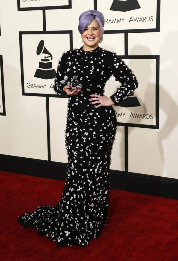 Kelly Osbourne in einer federleichten Kreation von Christian Siriano.