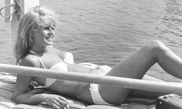 Brigitte Bardot verhalf dem Bikini zu Popularität. 