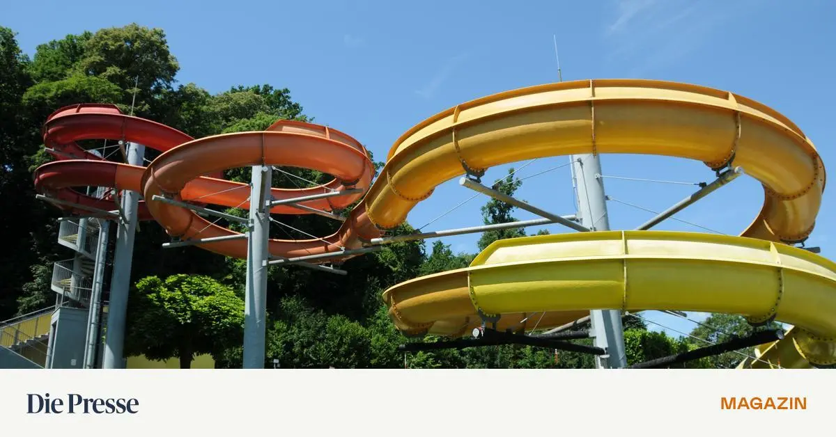 Sportplatz-mit-Tiefgang-Zu-Besuch-im-gr-ten-Beckenfreibad-Europas-premium-