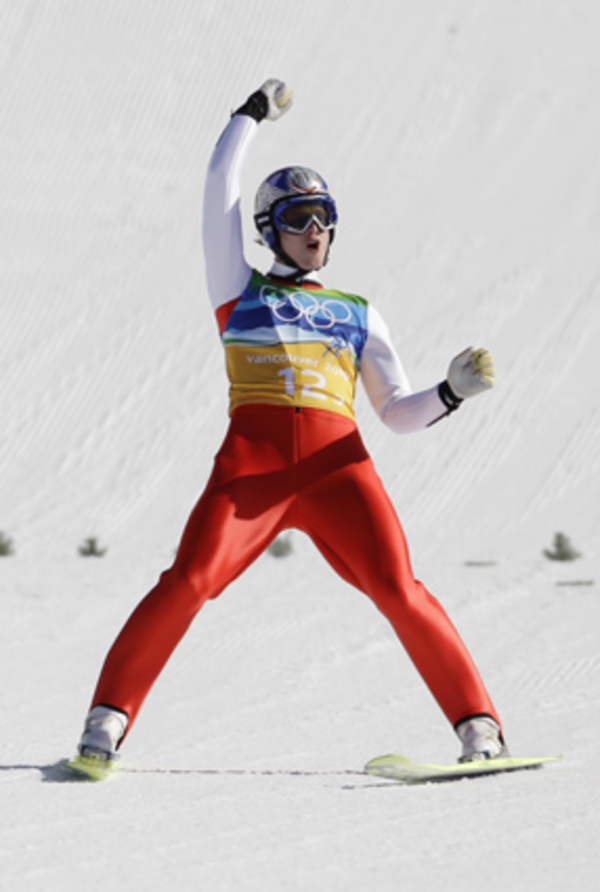 "Es ist unglaublich, da kommt mir die Gänsehaut wenn ich daran denke. Mit ihm will ich gar nicht verglichen werden, er war Österreichs größter Sportler und das wird er auch immer bleiben. Es ist ein großer Traum in Erfüllung gegangen, ich freue mich für das ganze Team, dass die harte Arbeit belohnt worden ist. Es hat perfekt angefangen, der 'Wuff' hat einen genialen ersten Sprung hingelegt, die Basis gelegt. Wir haben alle gewusst, dass wir gut springen können und die Goldmedaille gewinnen können. Wir sind heute auf höchstem Niveau gesprungen, es war nicht leicht, wenn man als größter Favorit ins Rennen geht und eine Silbermedaille schon eine Niederlage wäre."