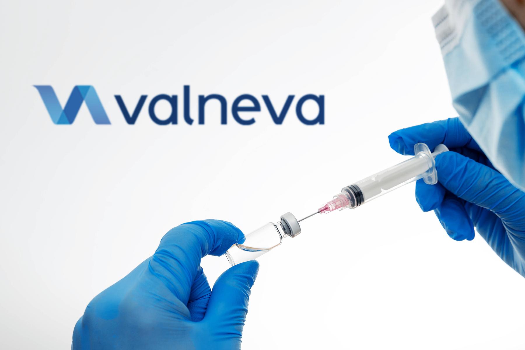 V ZDA začasno ustavili cepivo proti čikunguniji Ixchiq zaradi resnih stranskih učinkov, ocenjujejo ga tudi v Evropi