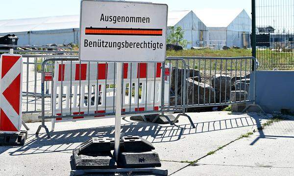 Am Grenzübergang Nickelsdorf (Bild) versuchte der nunmehrige Angeklagte 2021 auf österreichisches Territorium zu gelangen.