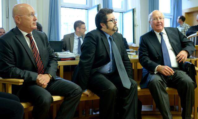 Auf der Anklagebank (von links): Ex-ÖBB-Chef Huber, Ex-Telekom-Finanzvorstand Colombo, Ex-Telekom-Chef Sundt.