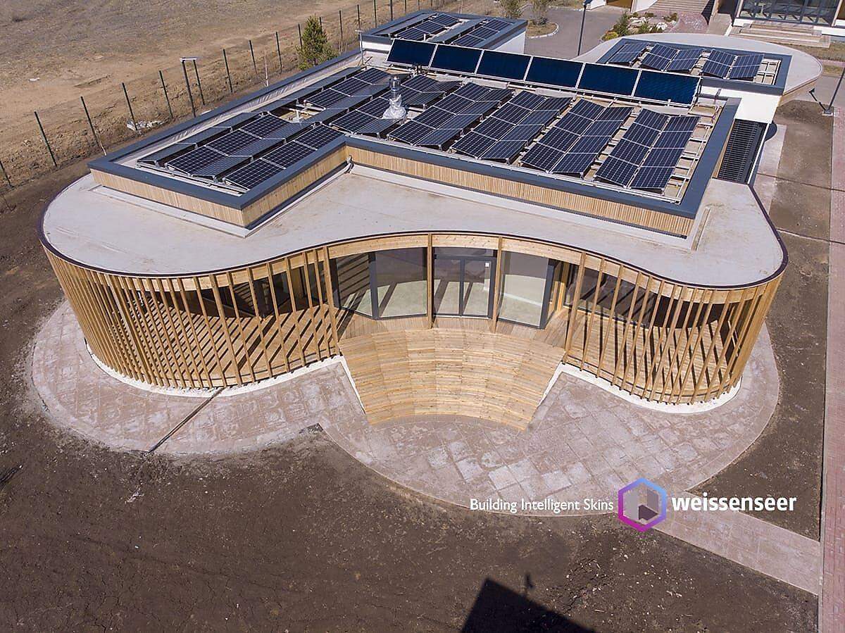 Die Weissenseer System-Holz-Bau GmbH hat sich auf die Entwicklung und Umsetzung hochwertiger Wohnhäuser in vorgefertigter Holzbauweise spezialisiert. In Astana wird der Energy Park errichtet, im Endausbau soll er energieautark sein.