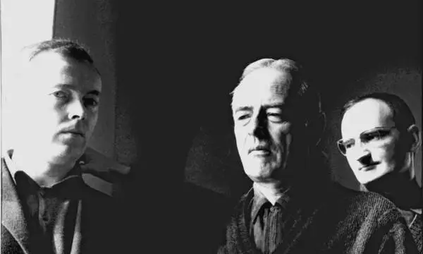 Witold Gombrowicz (center) with the Polish graphic artist Jan Lenica (left) and the Polish writer Sławomir Mrożek (right) in 1965. 