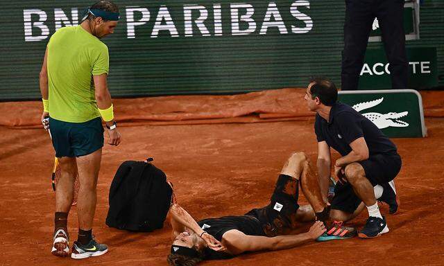 Eine Knöchelverletzung stoppte Alexander Zverev im Halbfinale von Paris.