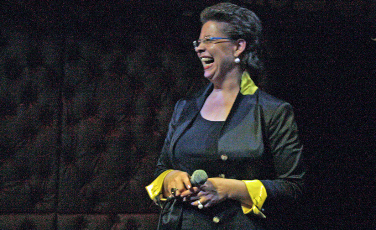 Marek nimmt den Versprecher mit einem - trotz später Stunde - gar nicht so müden Lächeln.