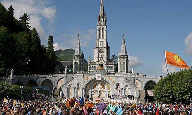 Bombendrohung Lourdes Wallfahrtsort evakuiert
