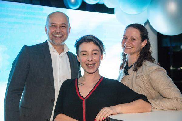 Die Organisatoren der Gala: Julia Leiter, Nicole Kus und Emanuel Bröderbauer (v.r.)