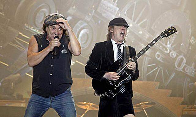 Brian Johnsion und Angus Young