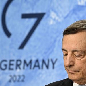 "Er wird nicht kommen": Mario Draghi schließt einen Besuch Putins zum G20-Gipfel im Herbst aus und bezieht sich dabei auf den Gastgeber, den indonesischen Präsidenten Joko Widodo. 