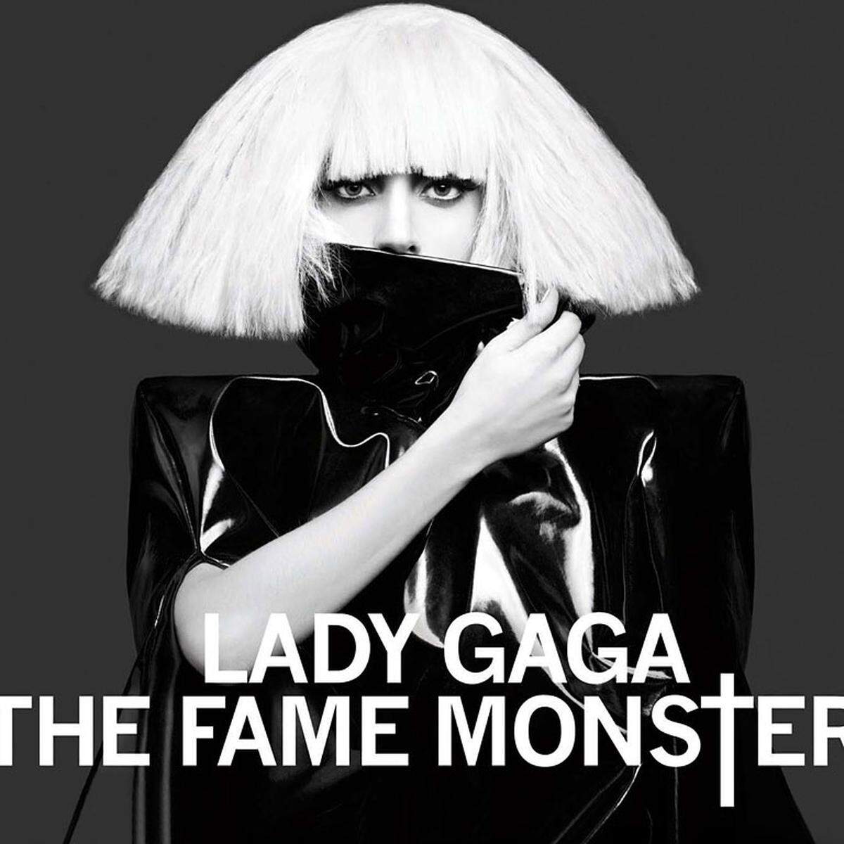 Noch zu Lebzeiten wird Lady Gaga als Ikone bezeichnet. Auch wenn ihr letztes Album katastrophal war. Sprachlos macht einen hingegen die Hit-Dichte auf "The Fame Monster" (2009).
