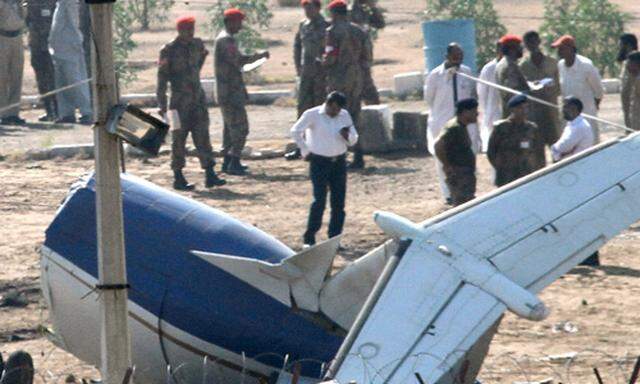 Flugzeug-Absturz in Pakistan: 22 Tote