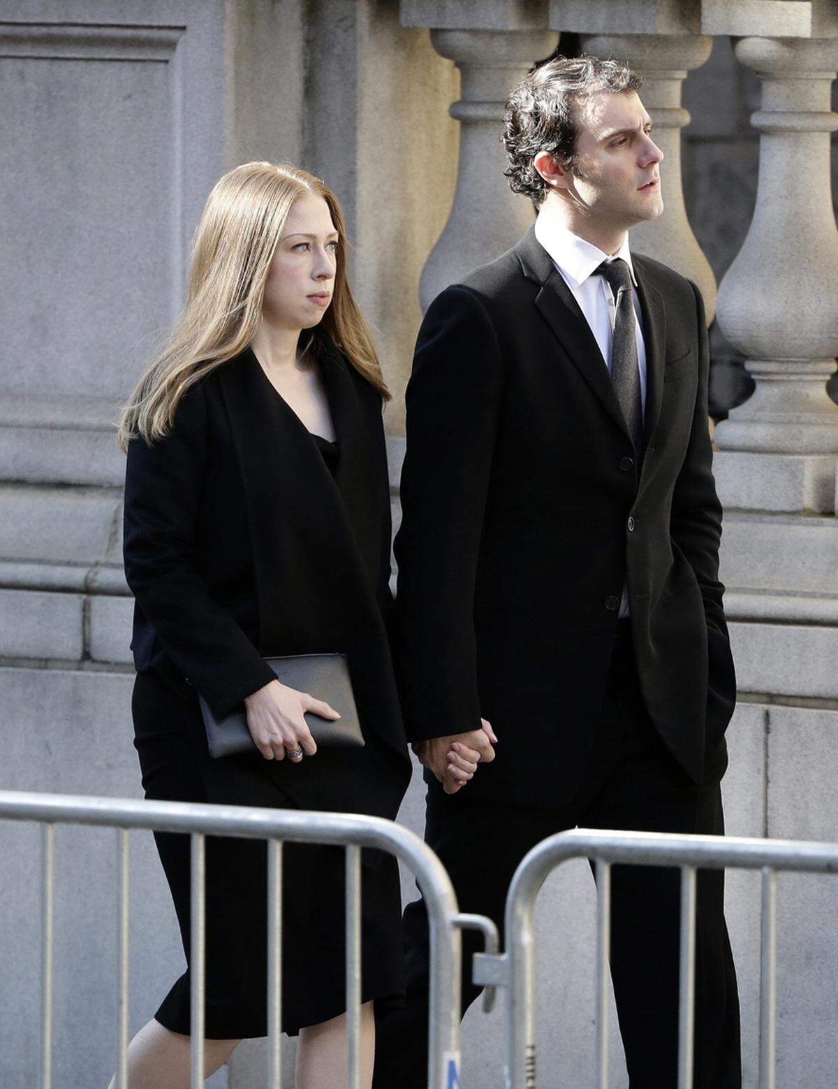 Tochter Chelsea Clinton kam mit ihrem Ehemann Marc Mezvinsky.