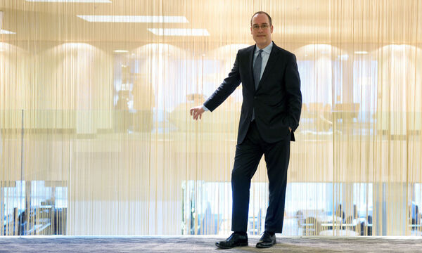 „Er ist hoffentlich Geschäftsmann genug, um einzusehen, dass er sich mit Zöllen ins eigene Fleisch schneiden würde“, so Krämer über US-Präsident Trump.