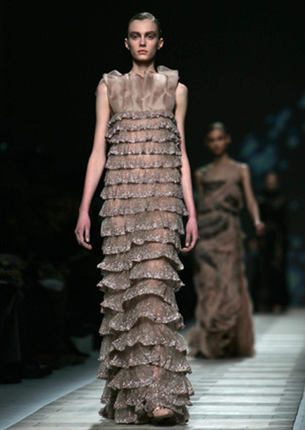 Valentino: Paris. HW 10/11