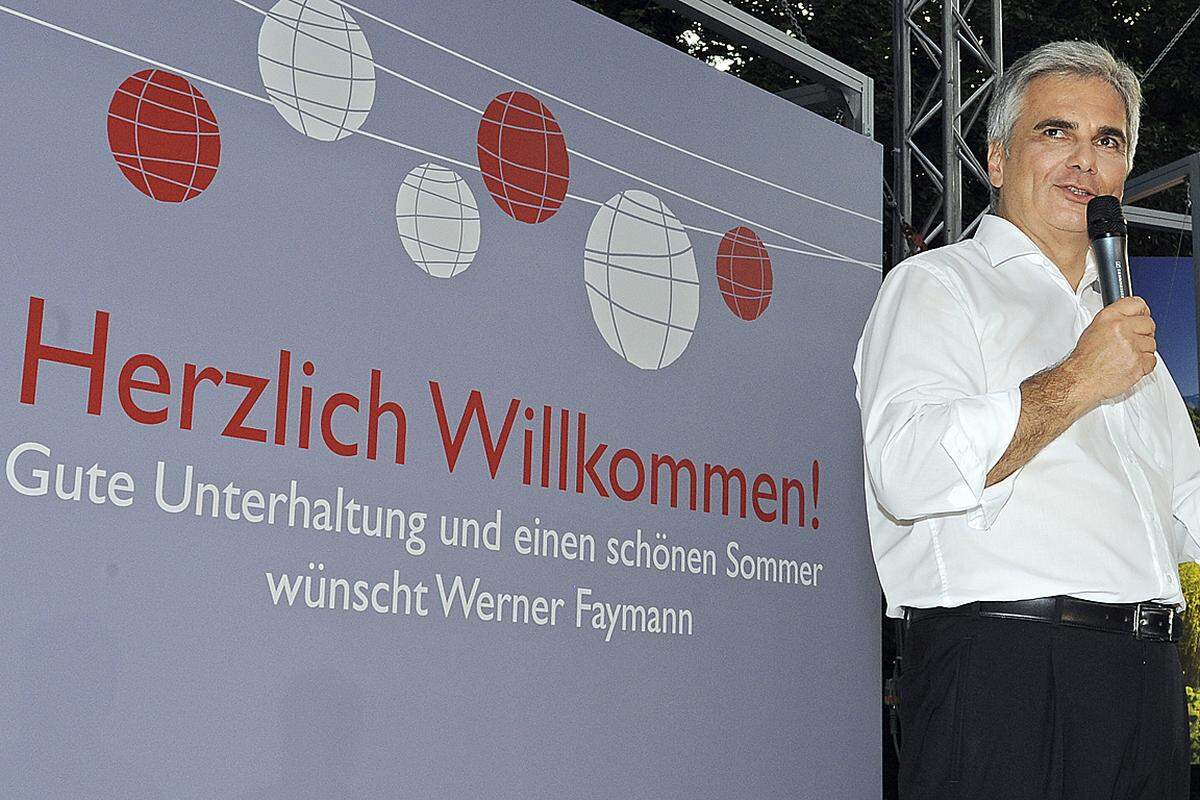 Die Begrüßungsworte von Kanzler Werner Faymann waren kurz. Er wünschte lediglich ein schönes Fest.